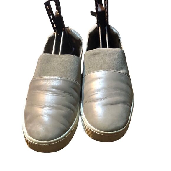 VINCE Corbin Taupe/Gray Leather Slip On Sneakers Women Size US 7 Shoes - Picture 1 of 8